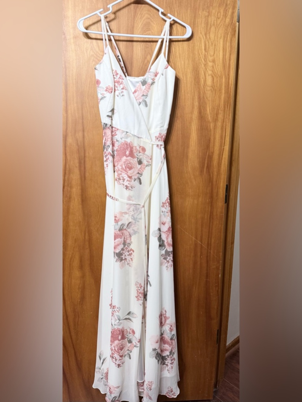 NWOT Lulu’s Chiffon Maxi